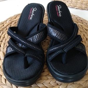 New! Skechers Sandals